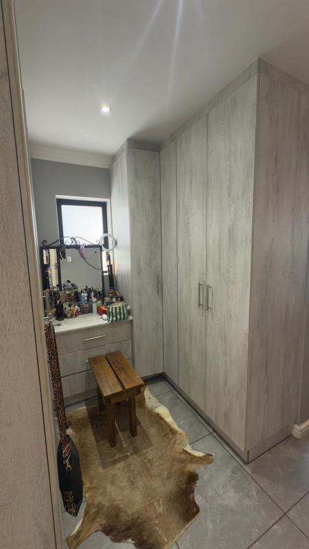 4 Bedroom Property for Sale in Noorsekloof Eastern Cape